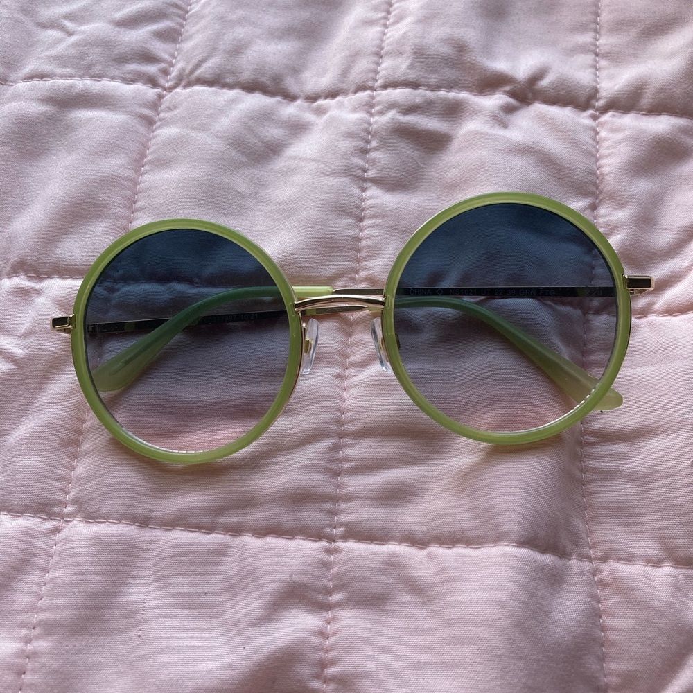Green circle lense glasses